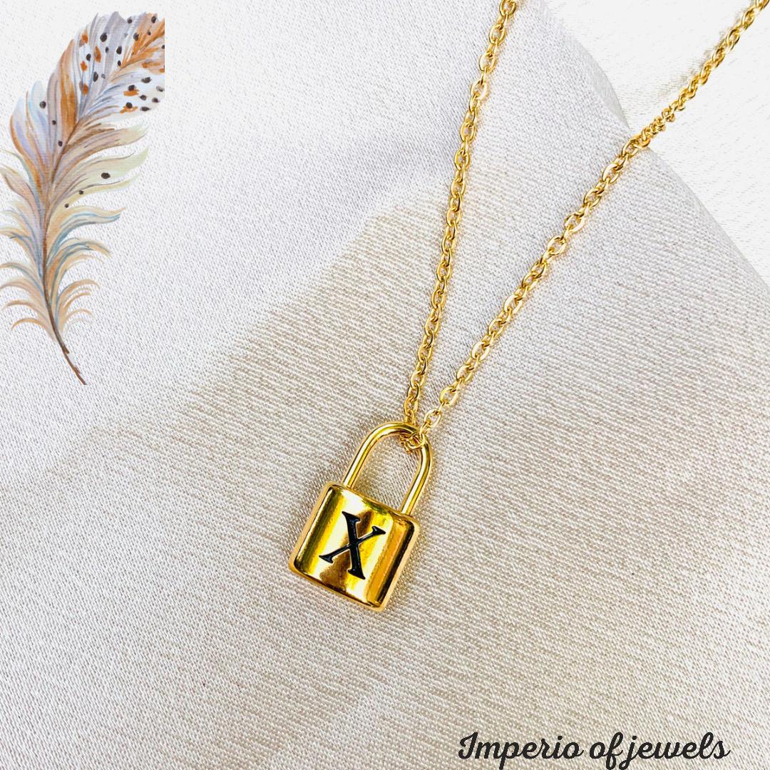 Initial letter necklace,gold chain lock#-0472SSN-04