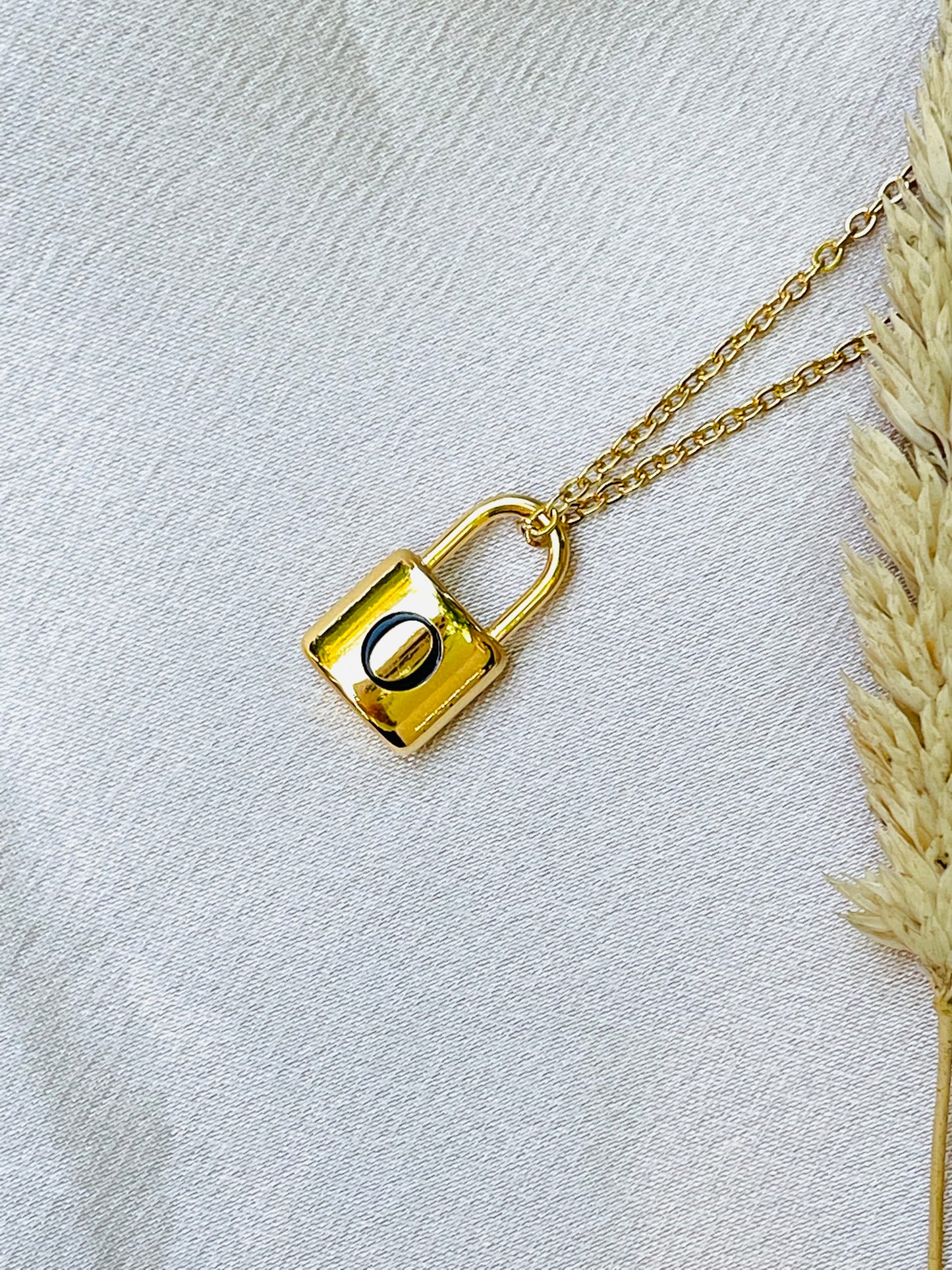 Initial letter necklace,gold chain lock#-01363SSN-13