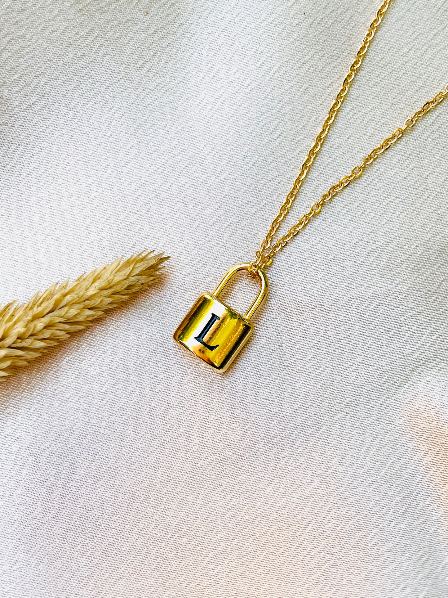 Initial letter necklace,gold chain lock#-01660SSN-16