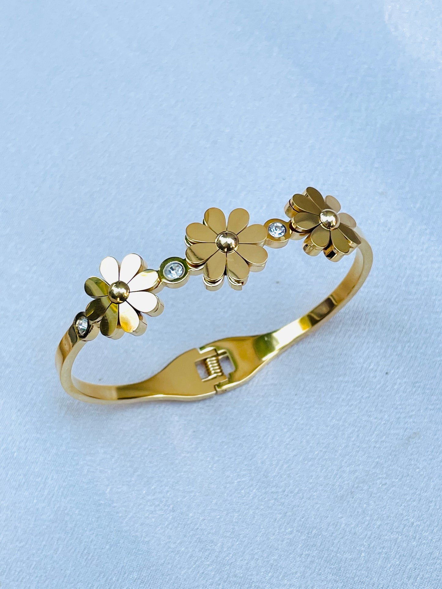 Daisy flower bracelet,jewelry gold gift.#012DFB-12