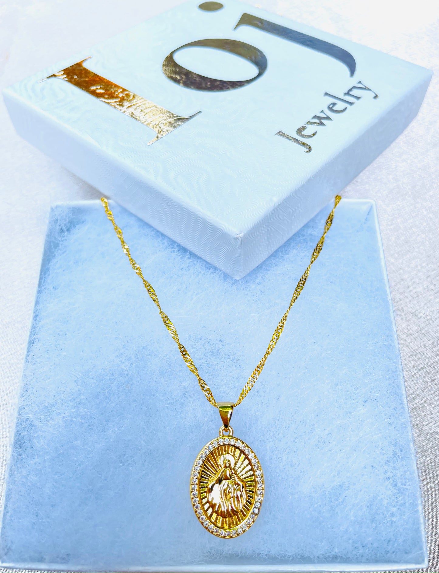 Gold plated virgin mary necklace,jewelry,gold,women,fashion,#0049GPN-49 .