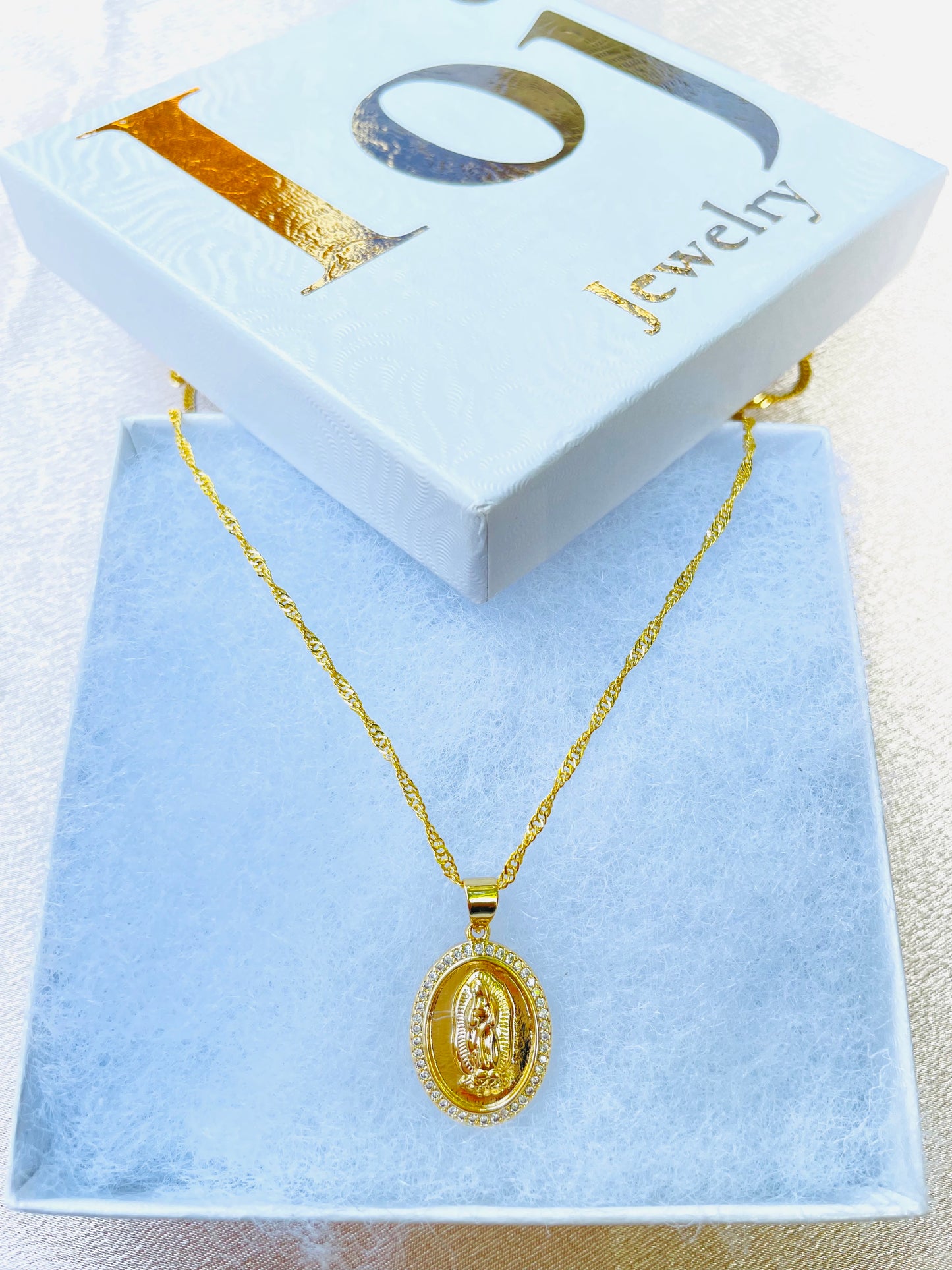 Virgin mary necklace,gold,jewelry,necklaces#0062GPN-62 .