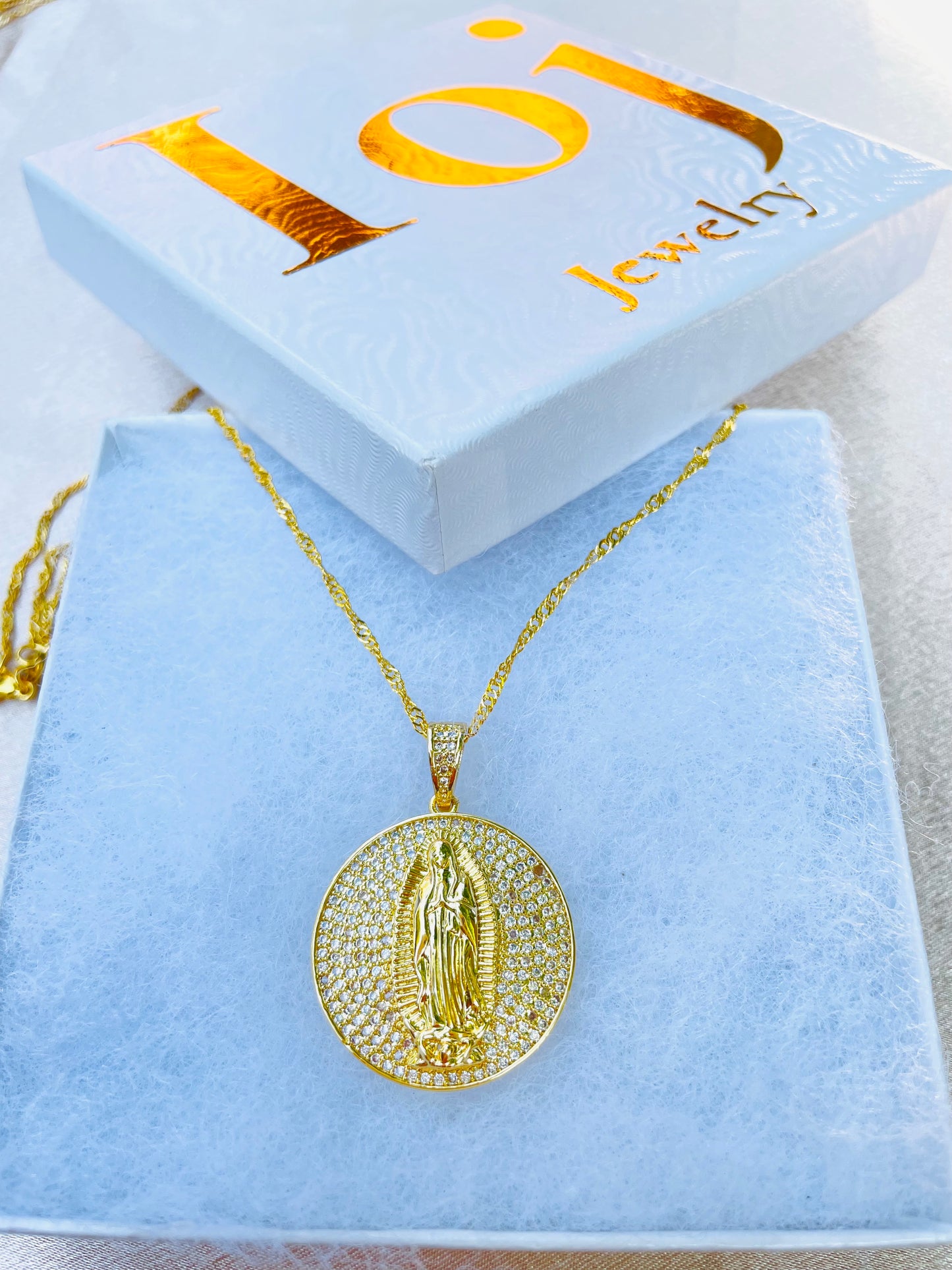 Virgin mary necklace,gold plated,jewelry,gold,necklaces,rings, #0057GPN-57 .